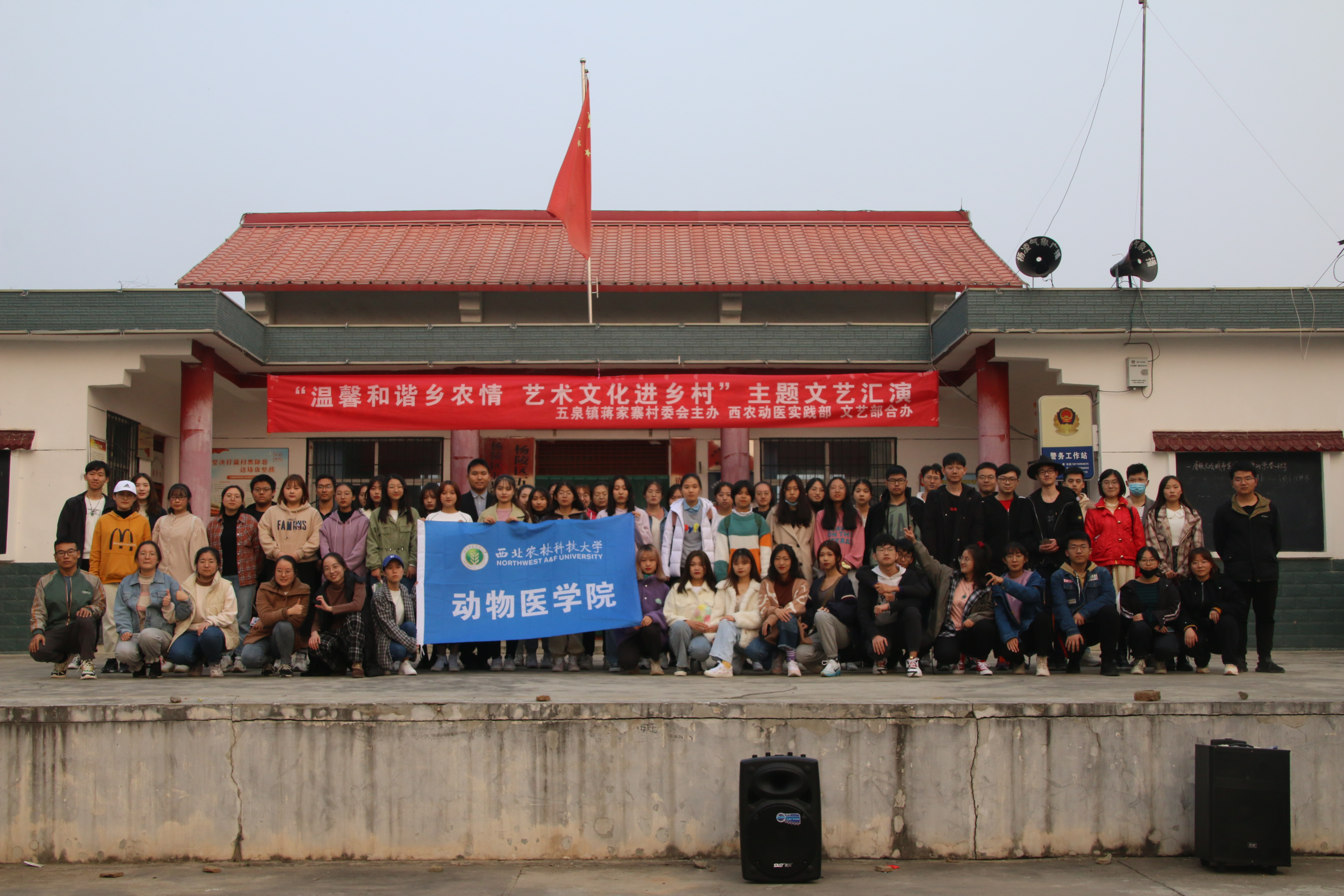dbc82bedc4f84646a5d92764b94964ba.jpg