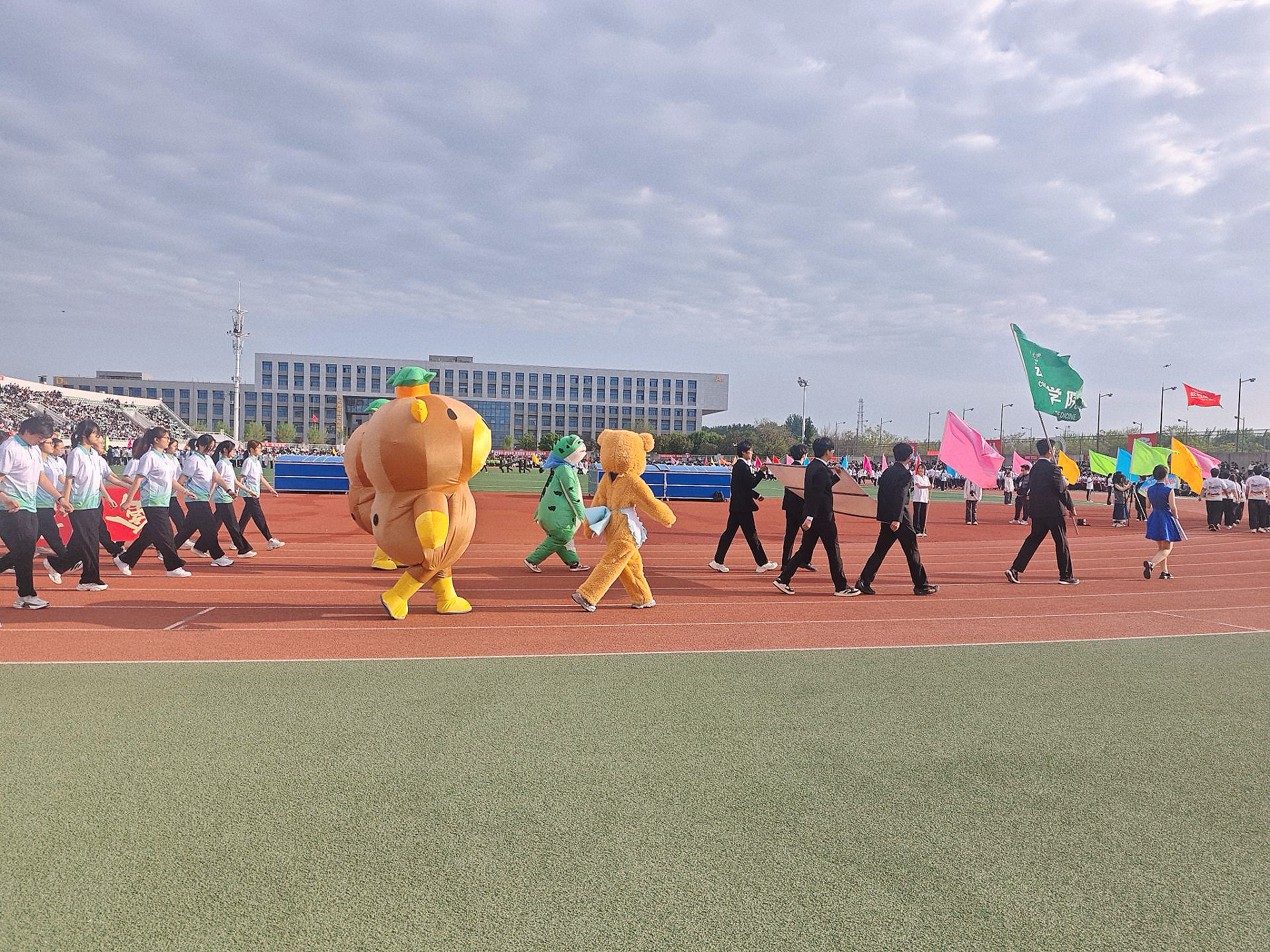 动医方阵正式登场.jpg