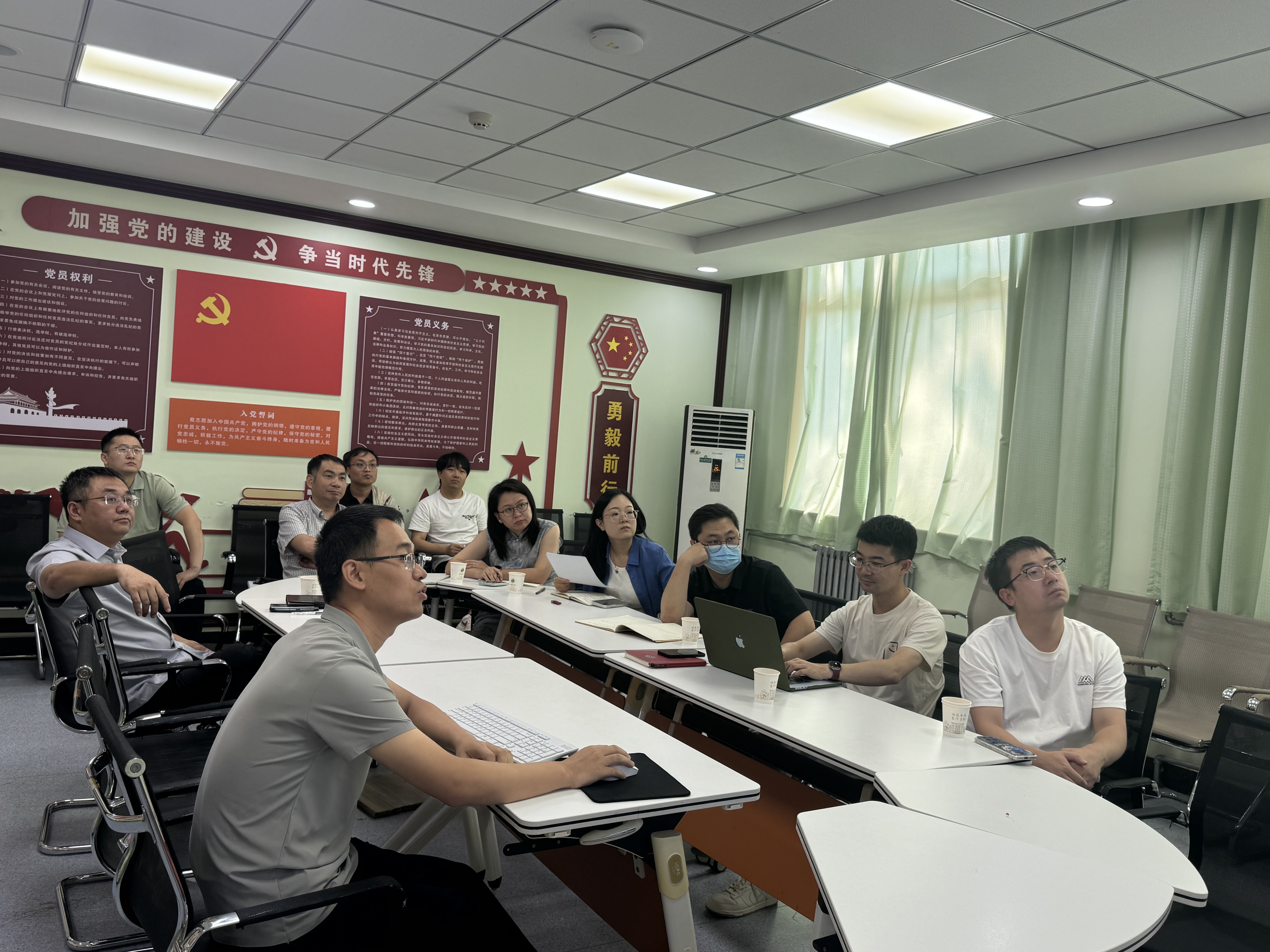 陈鸿现场.jpg